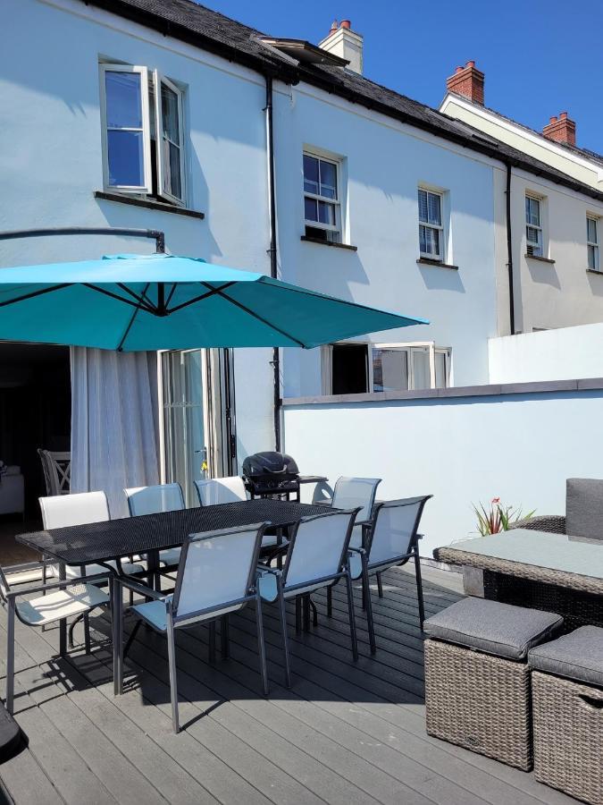Central Modern Townhouse In Saundersfoot Exterior photo